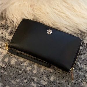 Tory Burch wallet